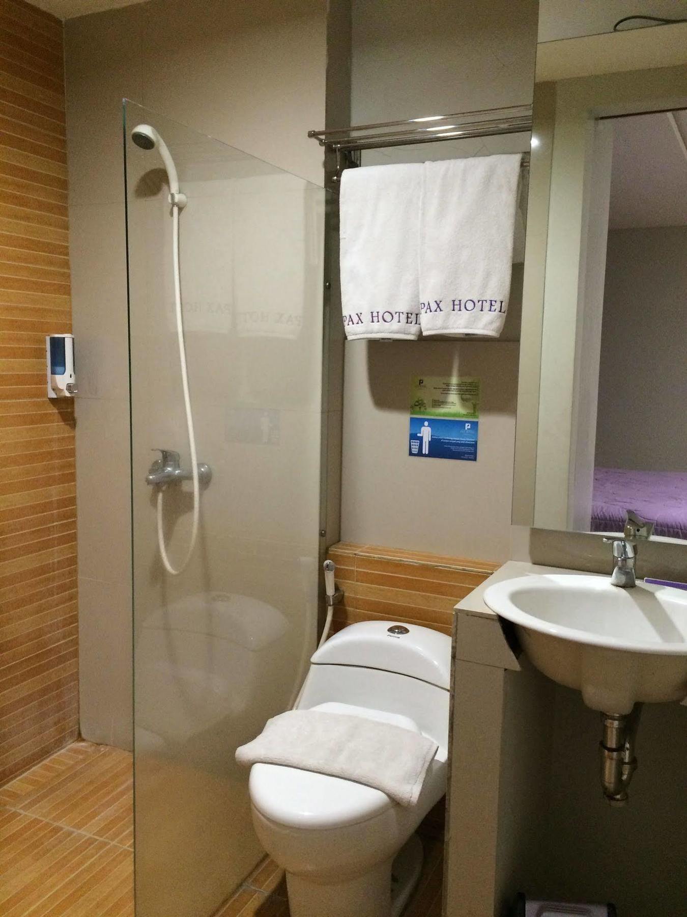 Pax Hotel Jakarta Eksteriør billede